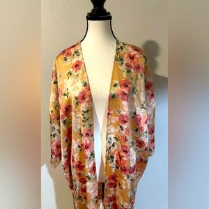 Floral Silky kimono 🌼